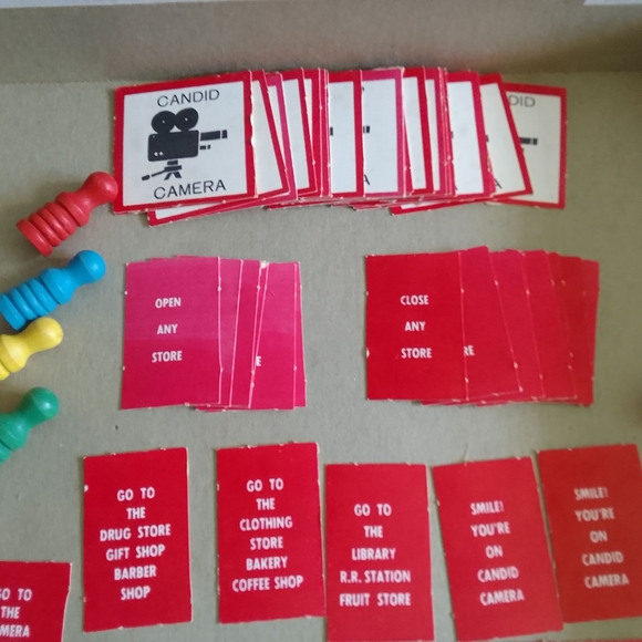 Candid Camera Game - Red - Picture 10 of 11